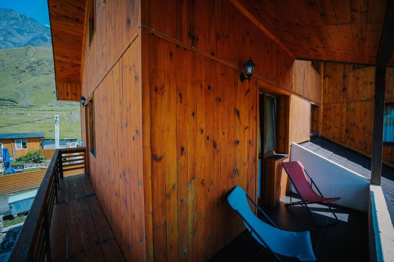 Alpenhaus Kazbegi Hotel & Restaurant Dış mekan fotoğraf