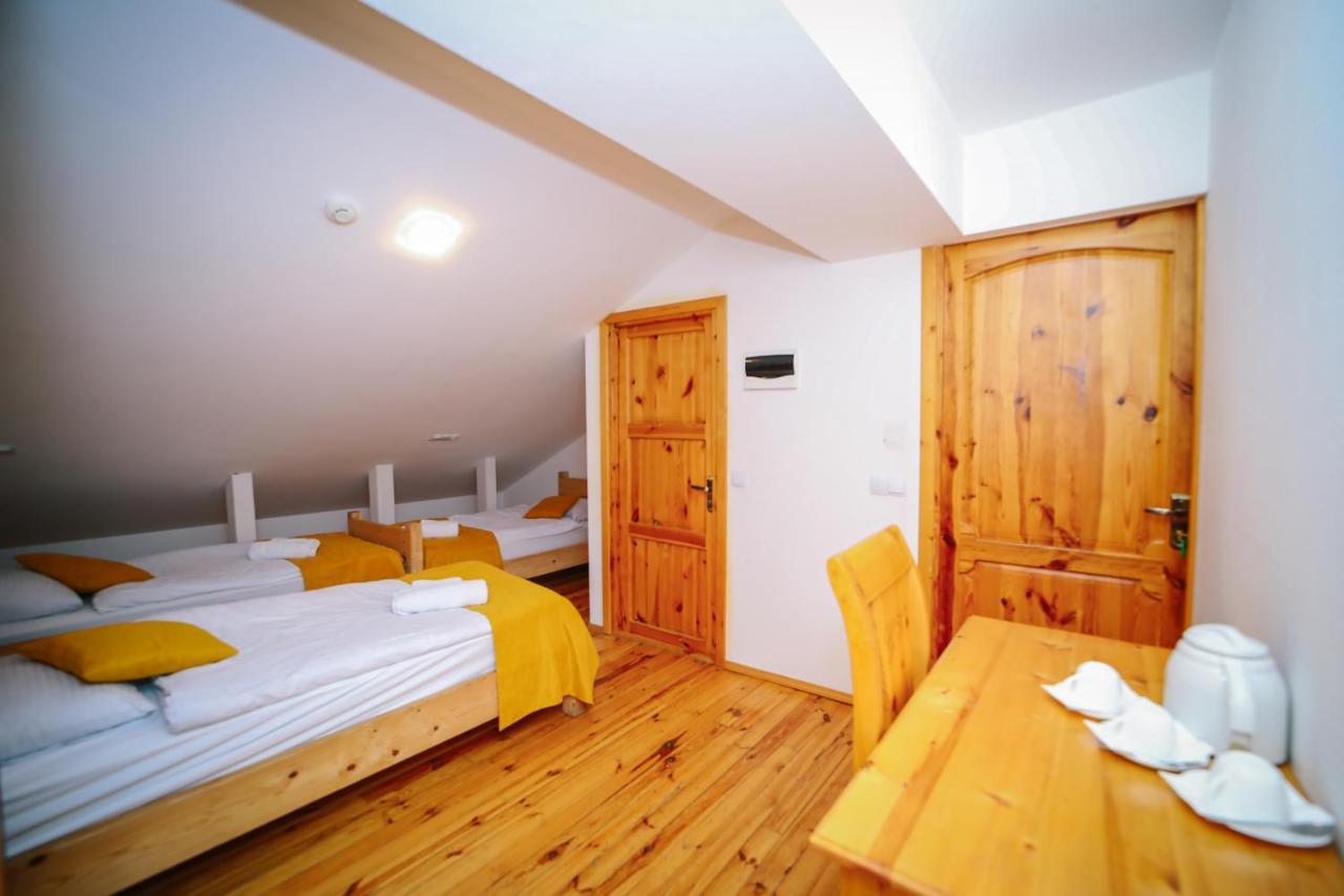 Alpenhaus Kazbegi Hotel & Restaurant Dış mekan fotoğraf
